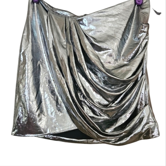 DO+BE Silver metallic draped mini skirt. Size M NWT - Picture 1 of 8